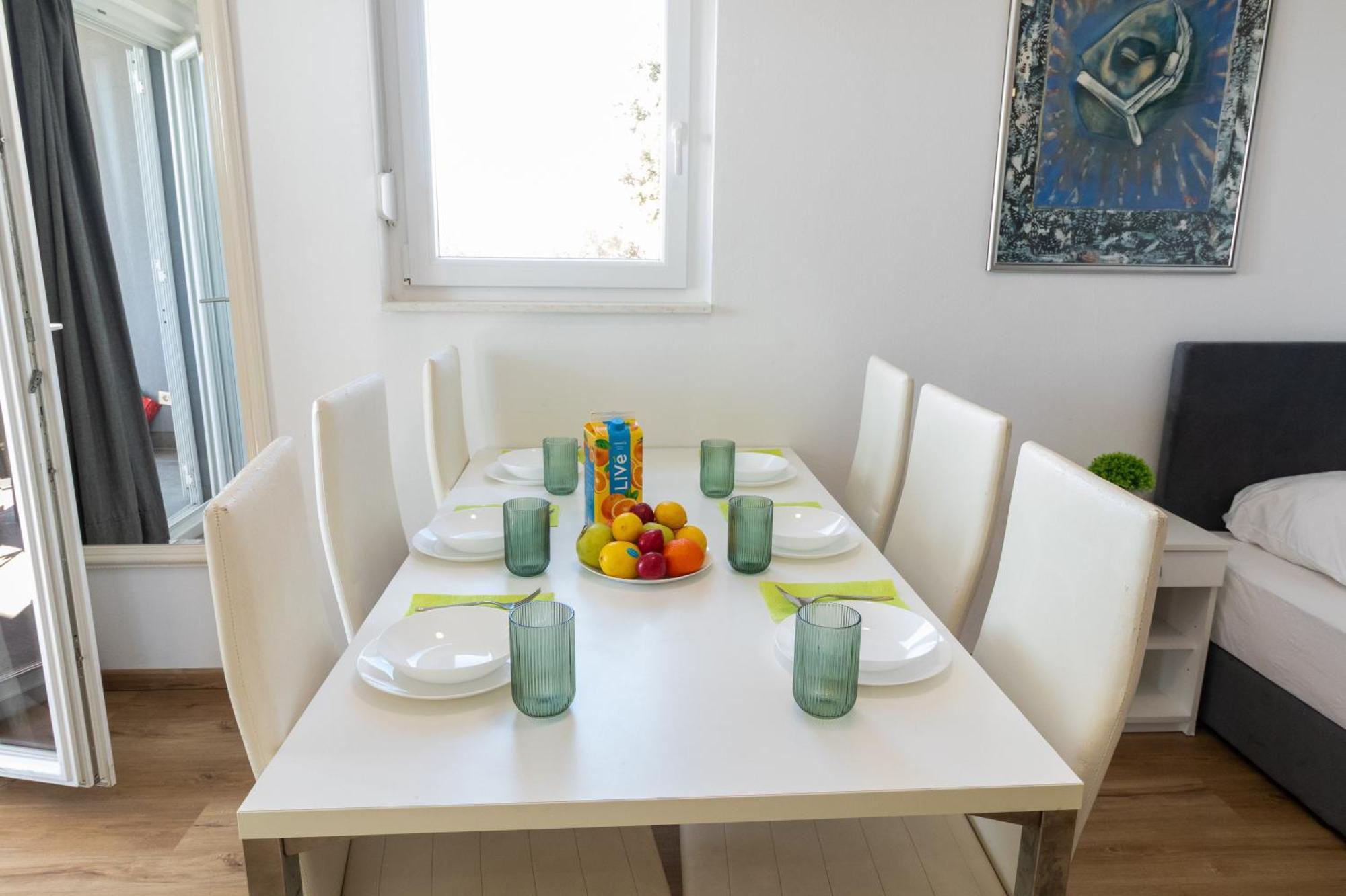Royal Gajac Apartment Novalja