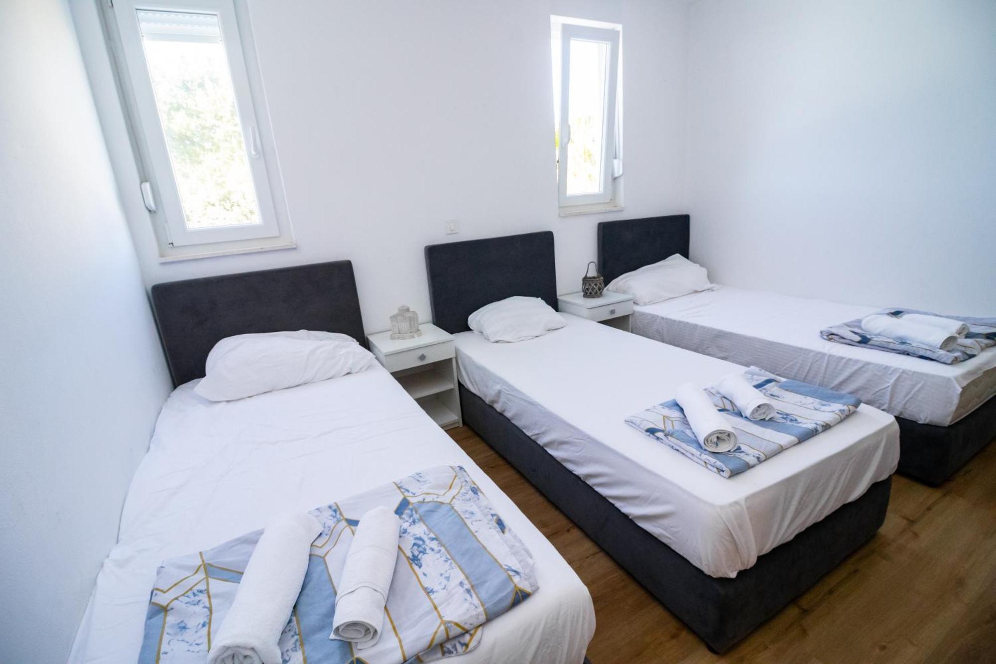 Apartment Royal Gajac Novalja