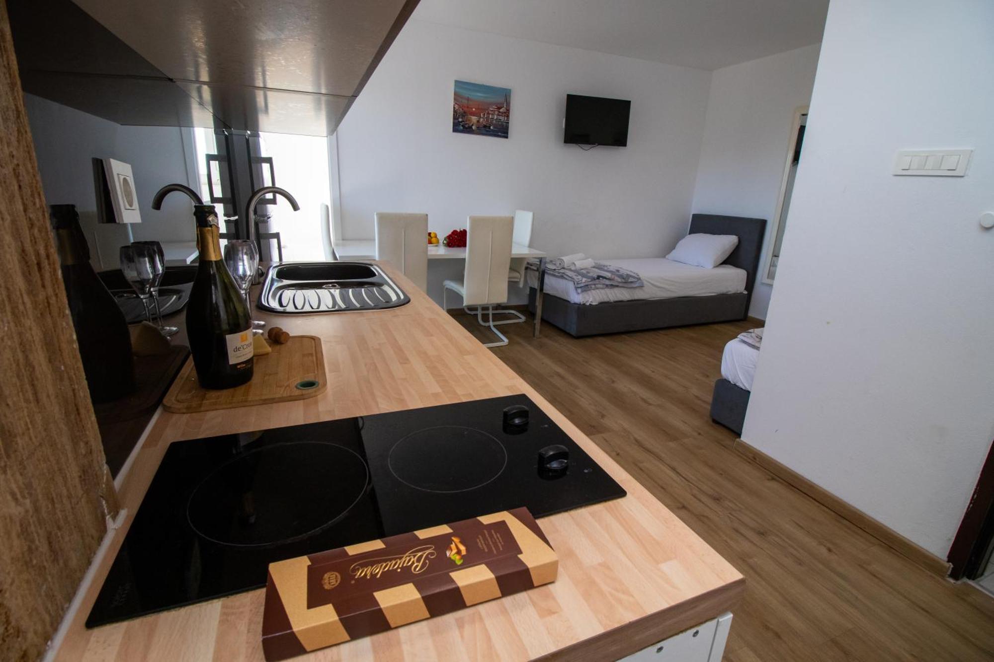 Apartment Royal Gajac Novalja