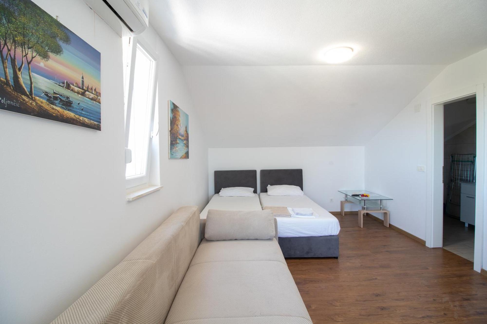 Royal Gajac Apartma Novalja
